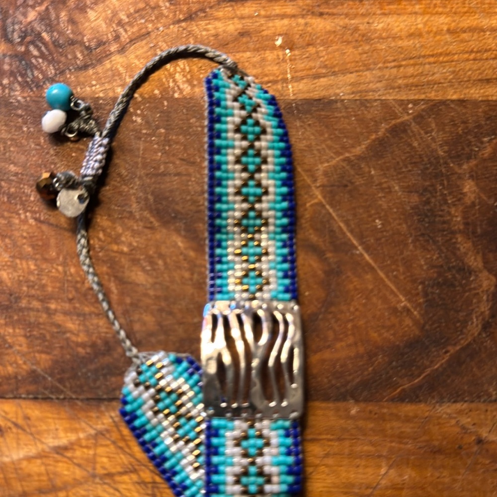 Beautiful turquoise and silver bracelet